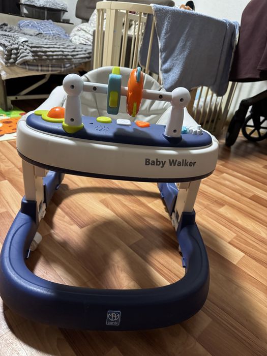 Дитячі ходунки