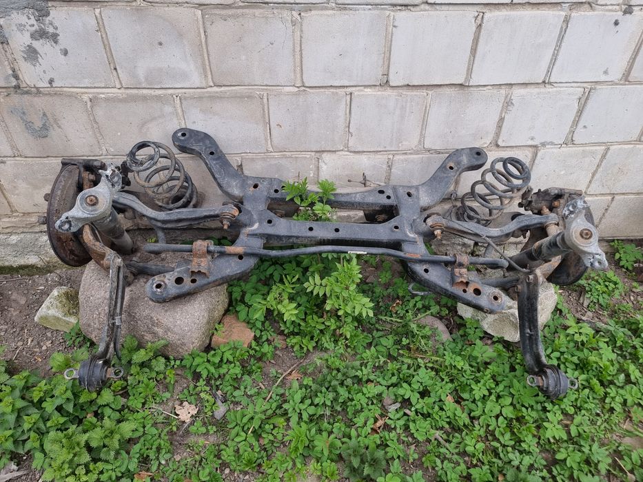 Sanki zawieszenie tył Opel Insignia A