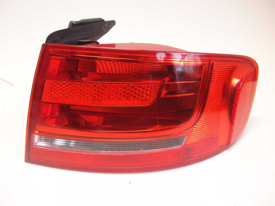 Lampa tylna prawa Audi A4 B8 SEDAN 2008r.