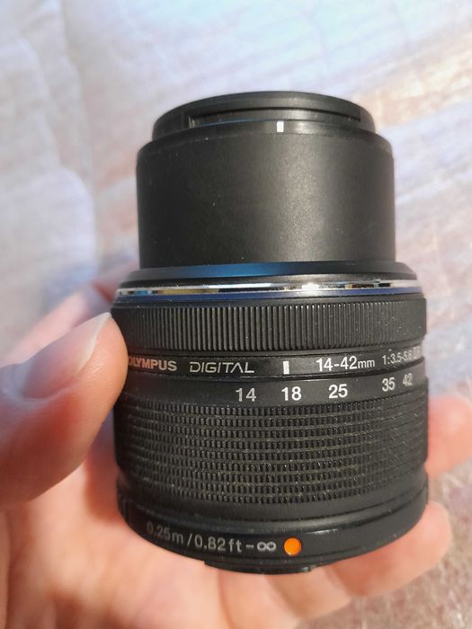 obiektyw Olympus M.Zuiko 14-42mm /3,5-5,6 II R MSC do systemu M43/MFT