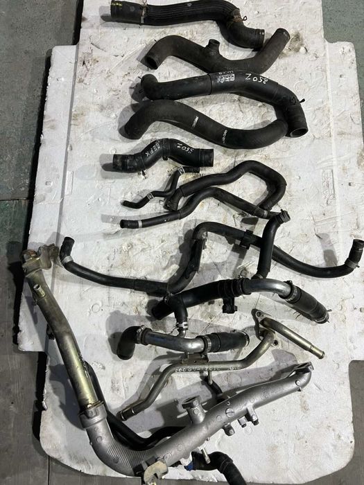 Nissan 350 Z патрубки охолодження двигуна