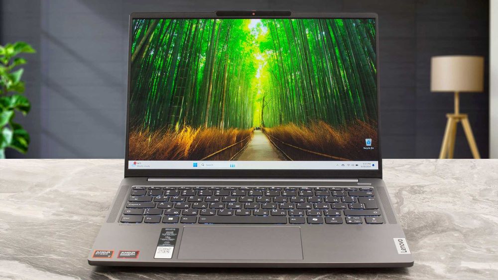 * ULTRABOOK * Lenovo IdeaPad Pro 5 Gen 9 14" . AMD Ryzen™ 7 8845HS . OLED 120Hz . nvme 512GB . 32GB