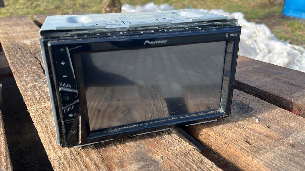 Radio pionier MVH-210BT
