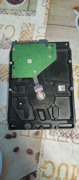 Продаю винчестер на 1 Тб.