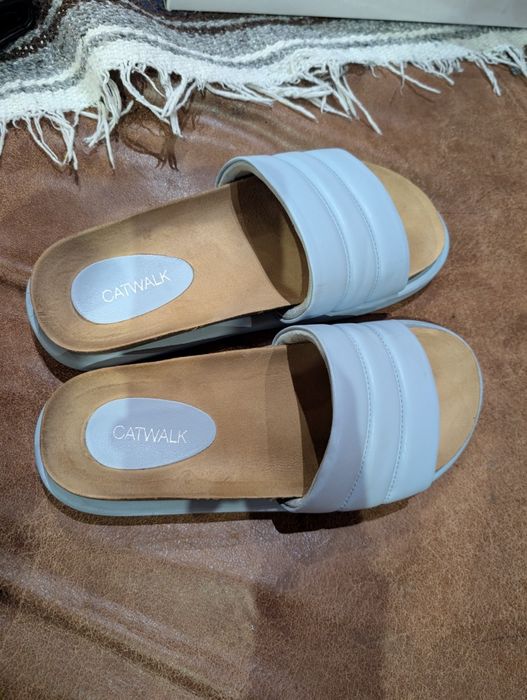 Капці Catwalk, один раз ношені