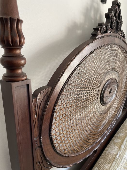 Cama de Casal - Cabeceira da Cama em Palhinha