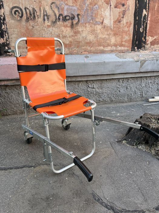 Продам/аренда/подарю Кресло для транспортировки больных