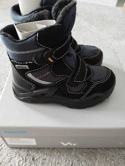 Buty zimowe chłopięce wodoodporne 27 stan idealny