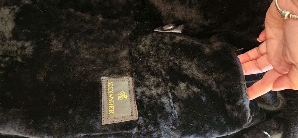 Дублёнка мужская. Отдам за 9000. Состояние новой.