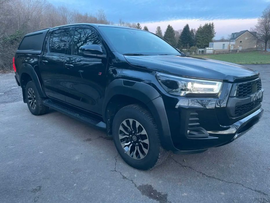 Toyota Hilux      2023