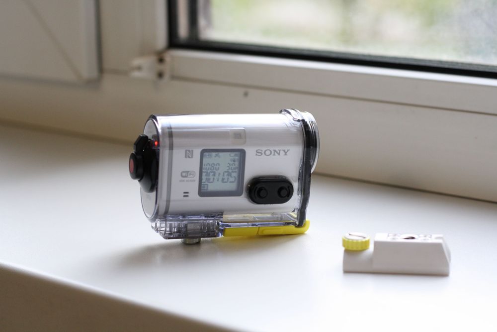 Sony HDR AS-100 екшн камера