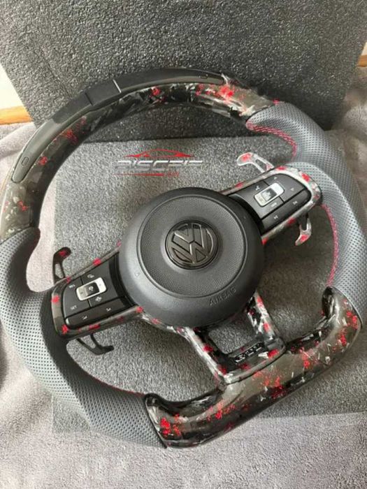 Volante VW Carbono com LED Display | Golf GTI / R (MK5 MK6 MK7 MK8)