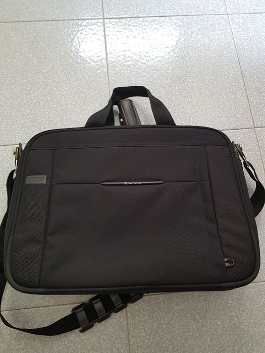 Mala para transportar computador,està nova da marca Samsonite