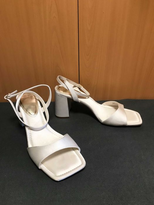 Босоніжки 45 розміру на устілку 29,5 см, нарядні, весільні