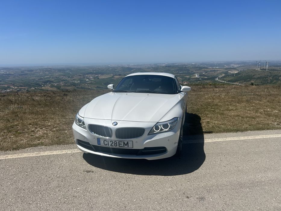 BMW Z4  caixa automatica 8 velocidades