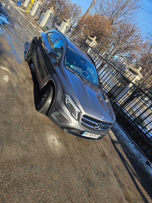 Mercedes-Benz GLA-Class 2016