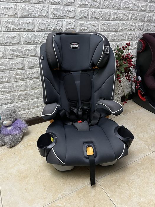 Автокрісло Chicco MyFit Група 1/2/3 (11 - 45 кг) 1 – 12 років