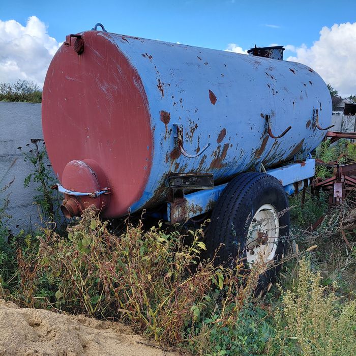 Sprzedam beczkowoz  3000l