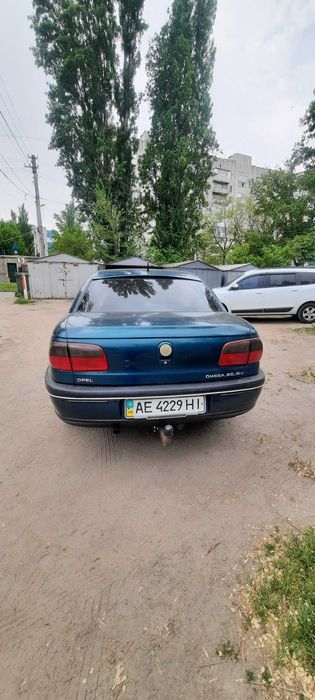 Продам Автомобиль Opel Omega 2.0 B