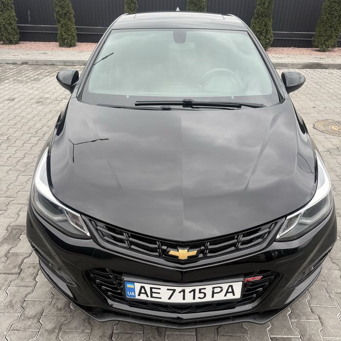 Автомобиль Шевроле Круз