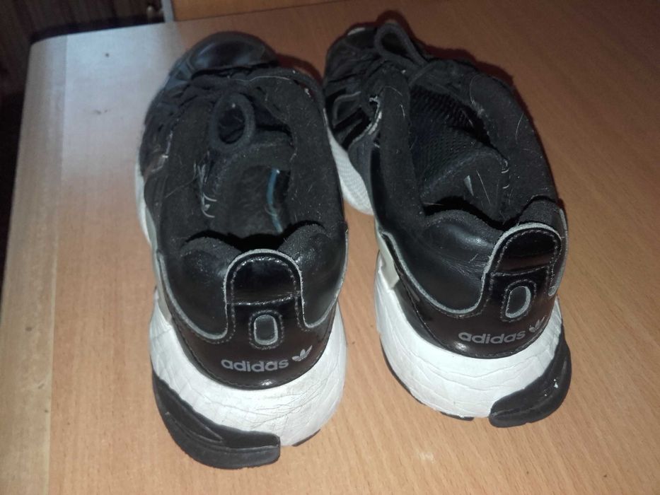 Sprzedam buty  adidasy