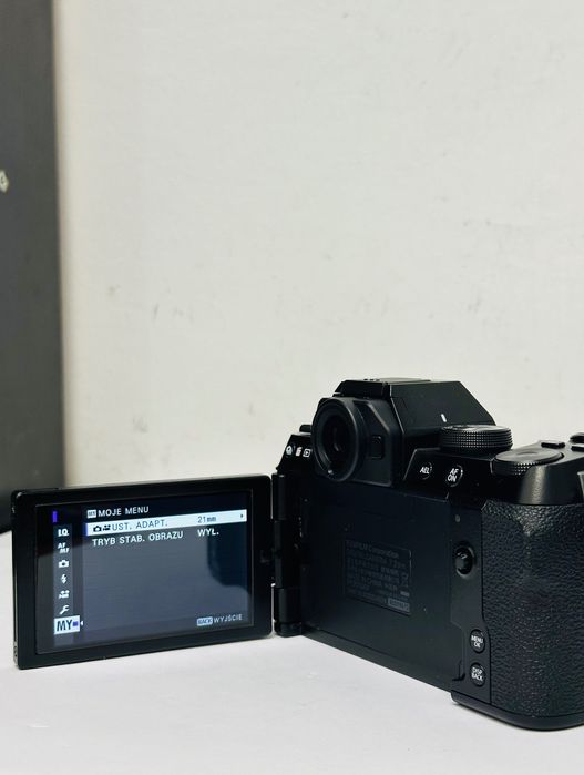 Aparat Fujifilm X-S10 Bezlusterkowiec + obiektyw Fujifilm XC 15-45mm