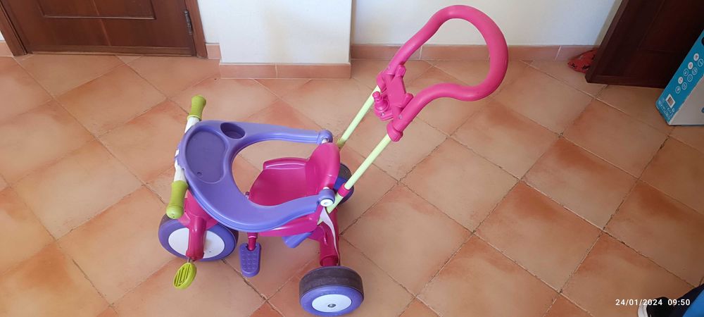 Triciclo para criança