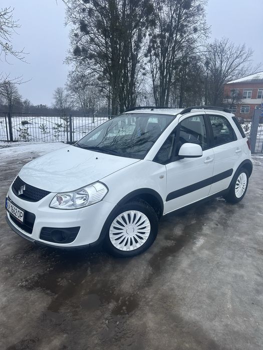 Продам  Suzuki SX4 2014