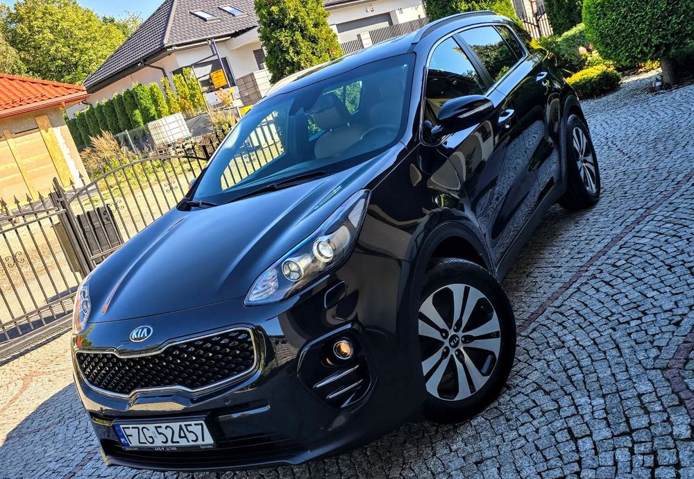 Kia Sportage 1.6i z P0LSKiEG0 SAL0NU BUiSNES-LiNE-HAK-Bi-XENON/LED-Navi-Kam-Zamiana