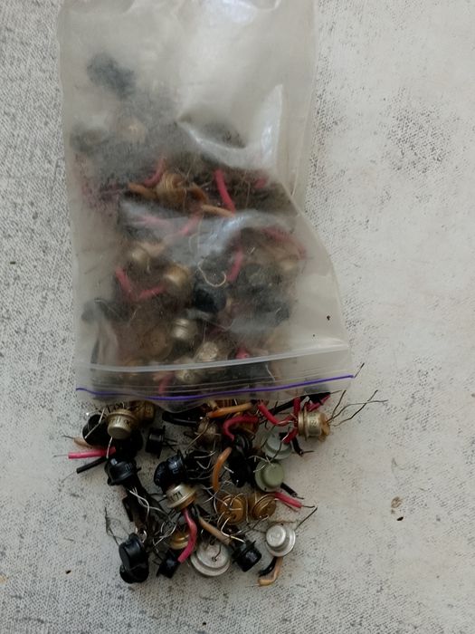 Транзистор серії П 403,416,ГТ311-108 шт.