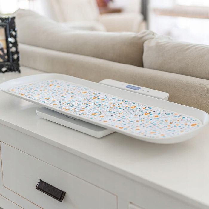 Suavinex cyfrowa waga 1-100 kg z tacą i Bluetooth