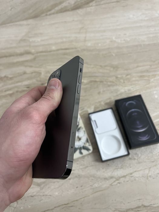 Iphone 12 pro 256 Ідеальний стан Акб 100% Гарнтія
