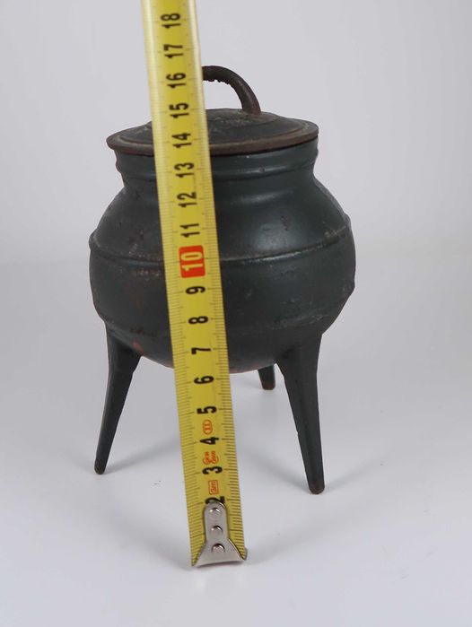 Panela de ferro fundido de 3 pés - 1/2 Litro