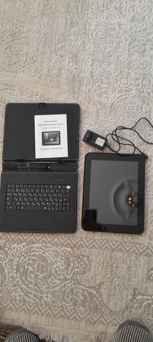 Планшет Globex Tablet PC GU 903C