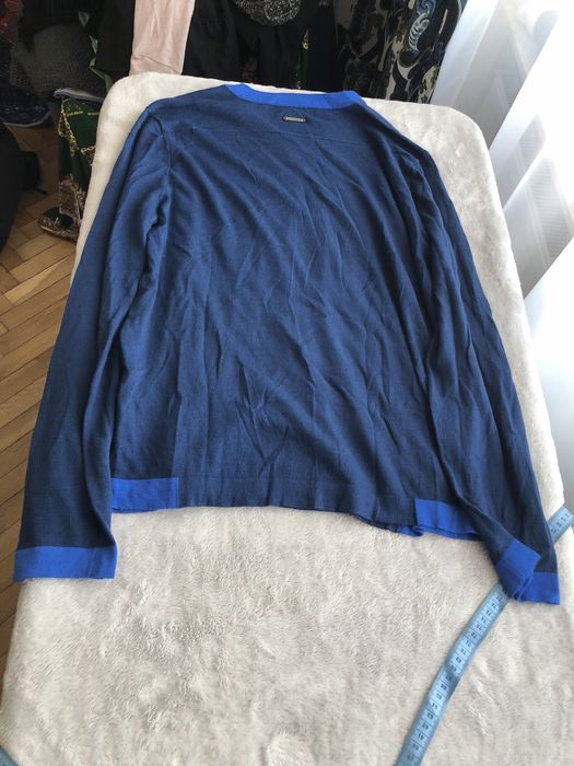 Sweter DKNY JEANS – Rozmiar L – Niebieski / V-neck