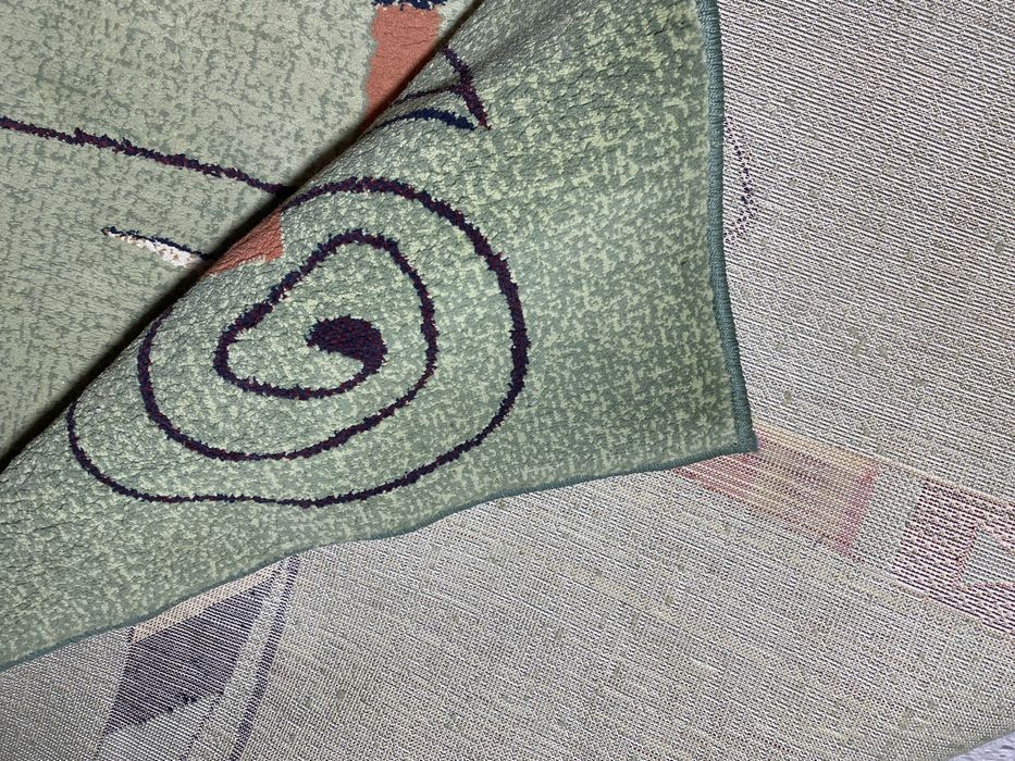 Килим у гарному стані 156#226 см