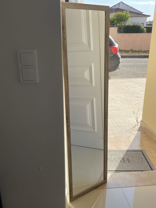 Conjunto de quarto mobilado (cama + escritório + espelho)