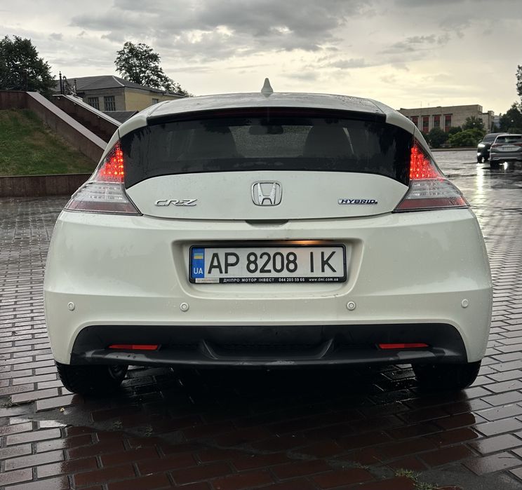 Продам Honda CR-Z 1.5 бензин/гидрид 2010 механика