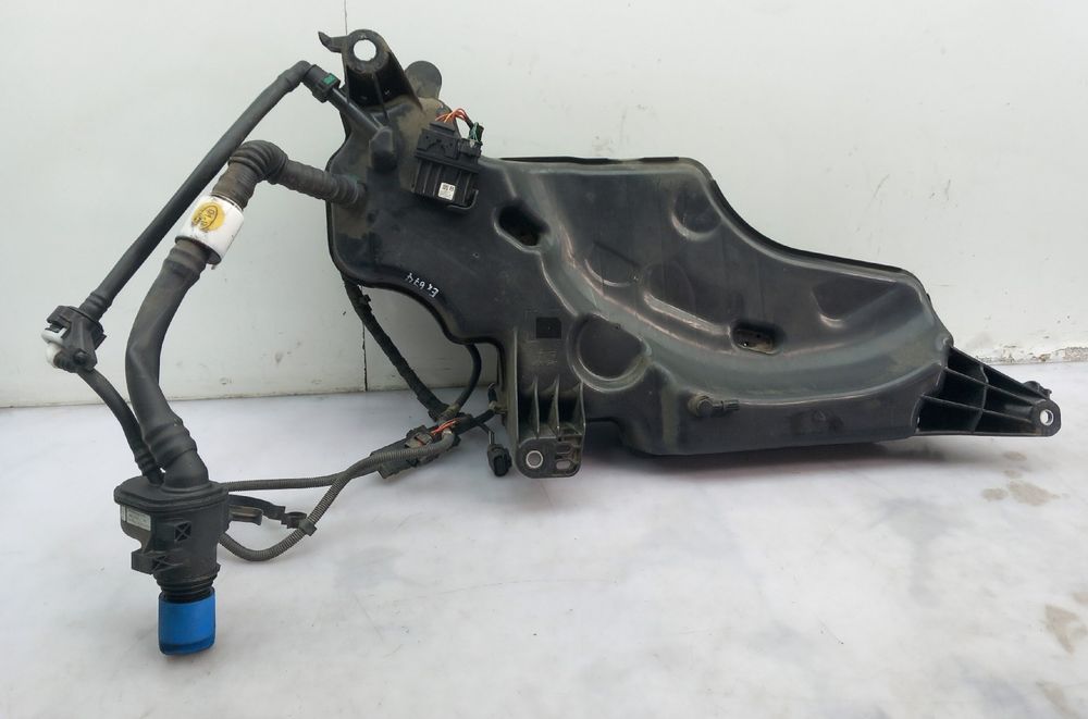 Depósito AdBlue VOLKSWAGEN Golf VII (5G1, BQ1, BE1, BE2)