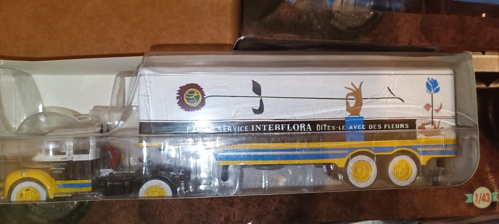 4 Miniaturas 1:43 Camiões Articulados