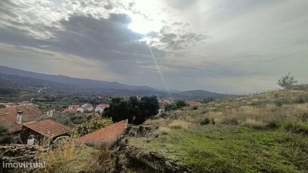Moradia p/ Recuperar - Bendada - 10 min de Sortelha