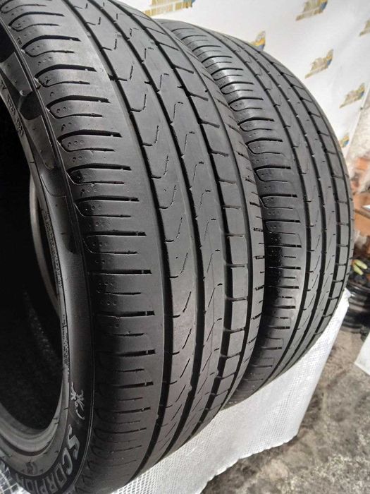 *Шини Pirelli 235/45R20. 2шт. Літо 2022р (0546)