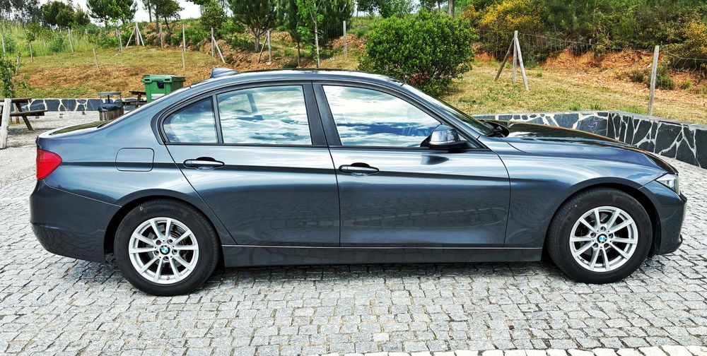BMW 318 — fotografia 9