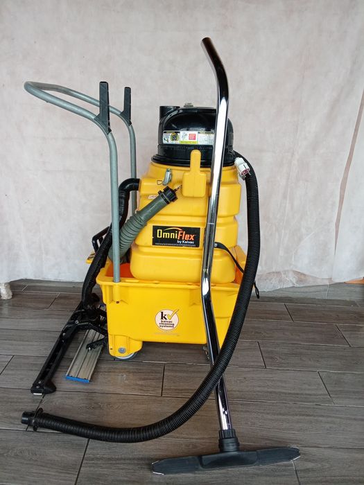 Миючий моющий пилосос (підлогомийна машина підлогомиюча поломоечная)