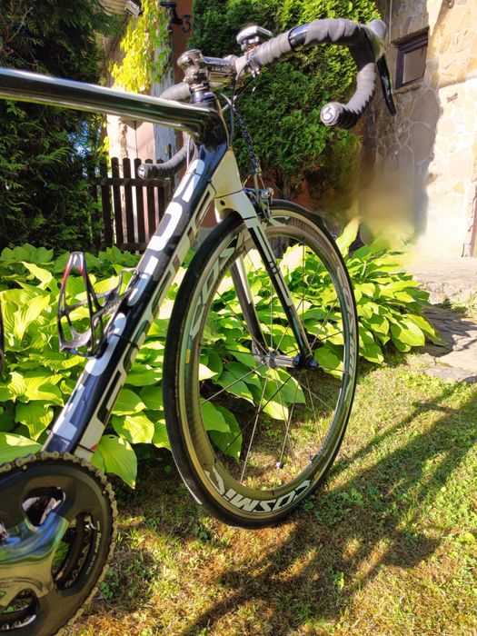 Rower szosowy Focus Izalco 54