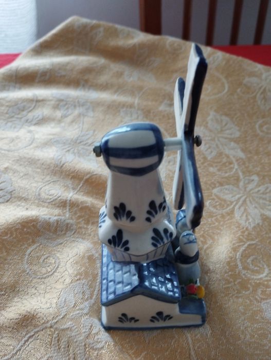 Moinho holandês com carimbo original