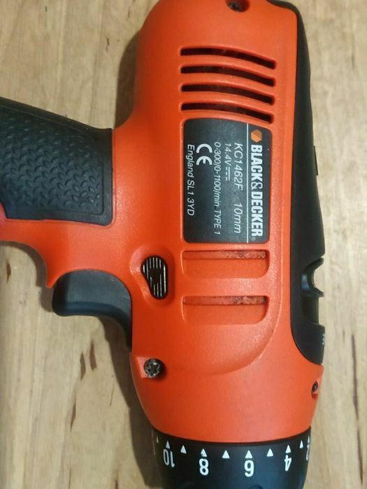 Шуруповерт Black&Decker 14,4V Professional Li-ion