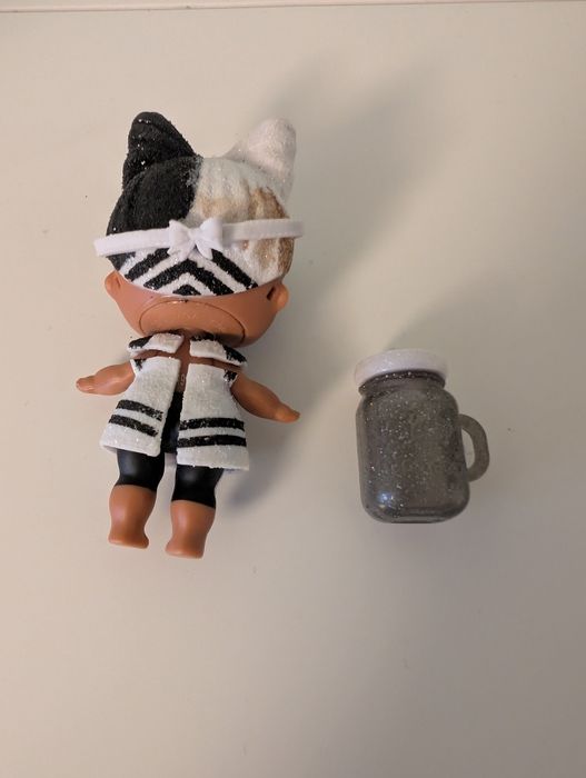 Laleczka lol suprise