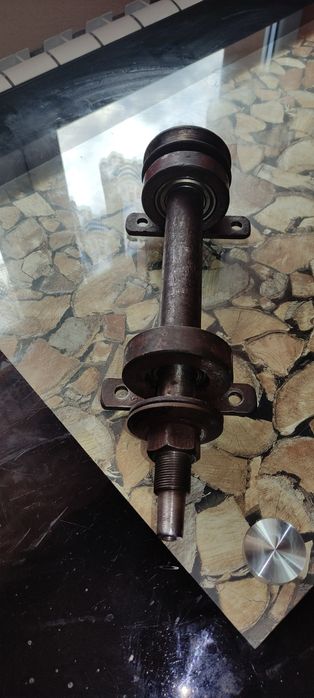 Wałek 300x22 do krajzygi cyrkulatki przecinarki slifierki.