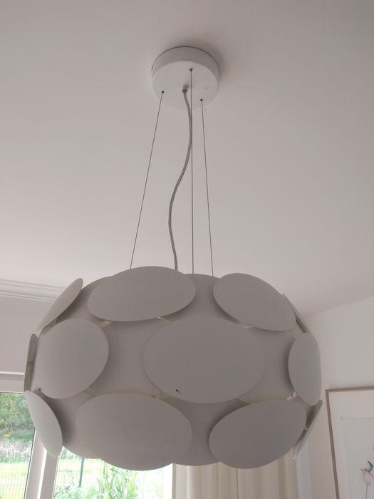 Klasyczna wisząca lampa / żyrandol